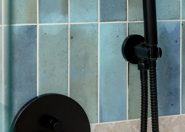 Appartement Stylish Deluxe 2 Bedrooms & Private Parking By Renters