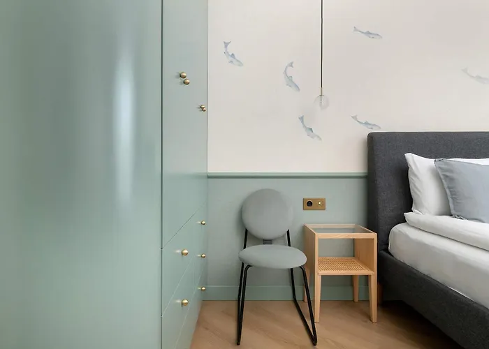 Stylish Deluxe 2 Bedrooms & Private Parking By Renters Gdansk